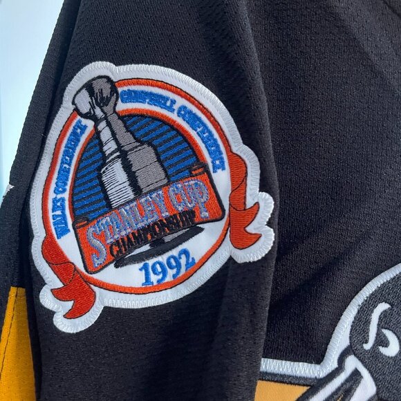 Men's Mitchell & Ness Pittsburgh Penguins Lemieux Jersey various sizes - Picture 5 of 6